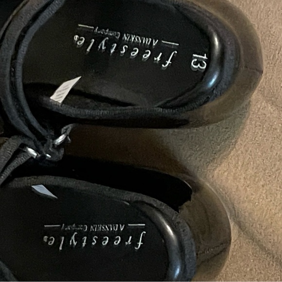Freestyle danskin tsp shoes. New w/o tags. - Picture 4 of 4